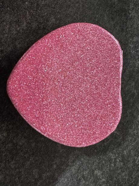 Zrkadielko do kabelky v tvare srdiečka,