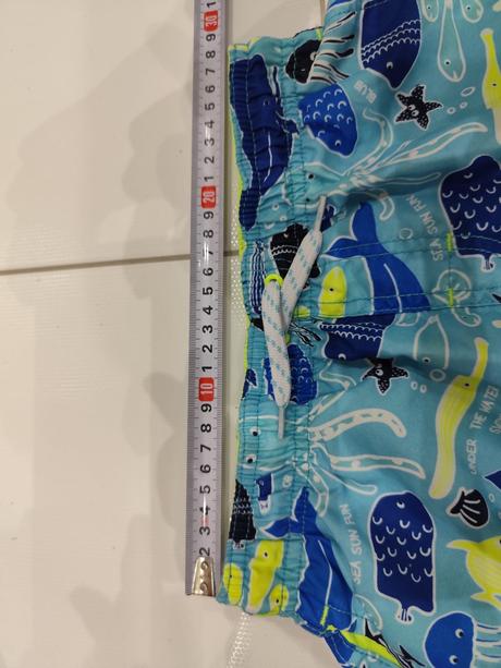 Predám chlapčenské kraťasy/plavky, 