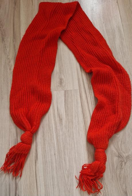 Na predaj detský šál, 80