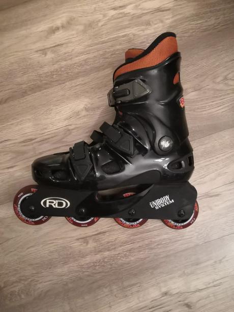 Kolieskové korčule 42 + chrániče, 42