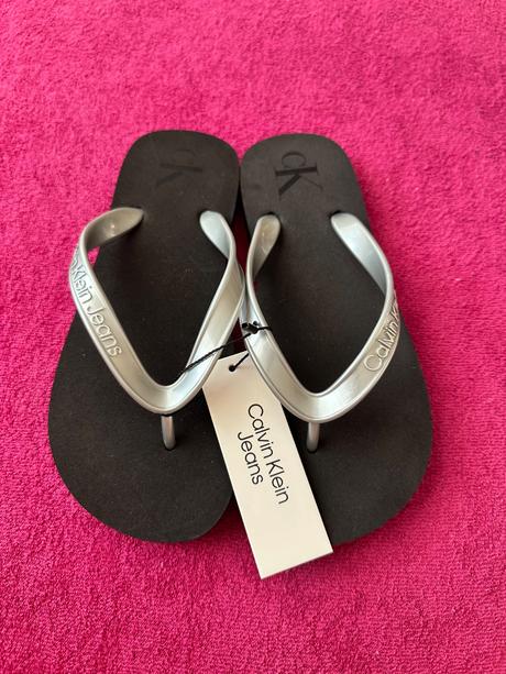 Nové žabky calvin klein, 36
