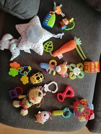 Hrkalky, hracky pre bábätko, 