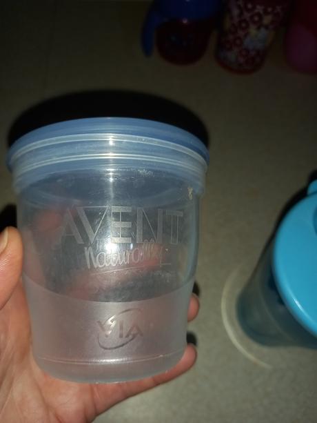 Poharik na pitie plus poharik a miskana jedlo, tommee tippee