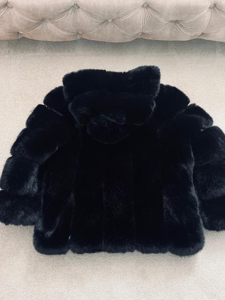 Kožuch s veľkou kapucňou, m