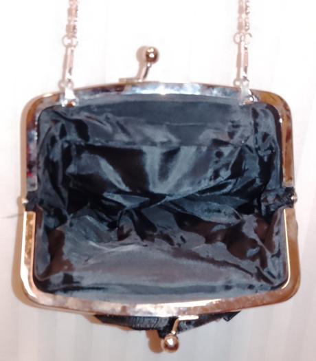 Dámska čierna večerná kabelka ruža, 15 x 18 x 4 cm, 