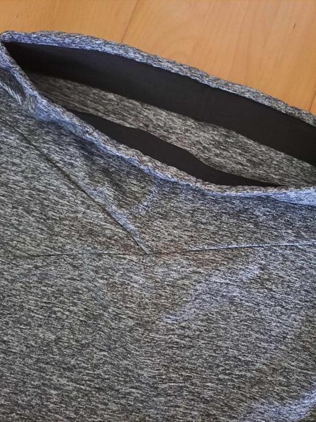 Sivá elastická sukna, s