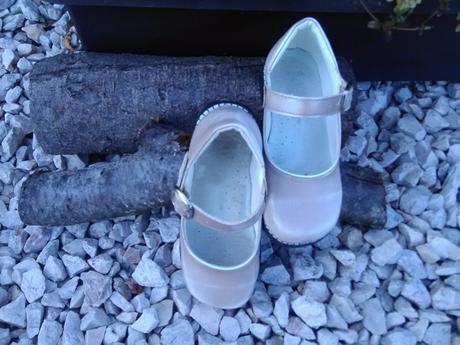 Dievčenské topánky, 25