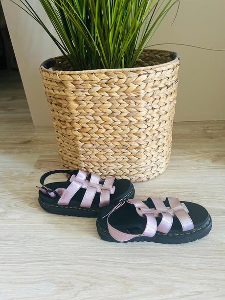 Luxusné sandále značky dr.martens, pc 120 eur, 38