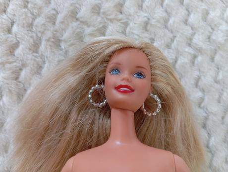 Retro barbie ktorá sa smeje, 