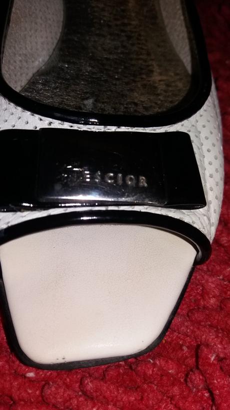 Nescior balerinky, 37