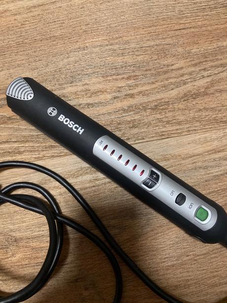 Žehlička na vlasy,