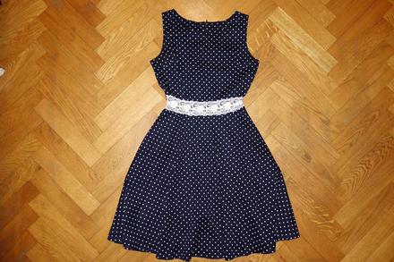 Bodkované šaty, 36