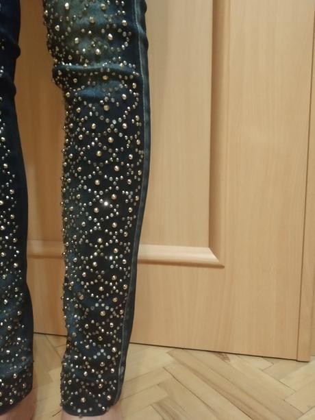 Dievčenské rifle, 146