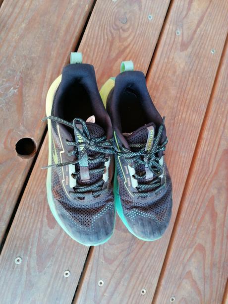 Kiprun tenisky non marking, decathlon,36