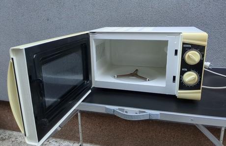 Mikrovlnka rohnson r-1715, 700w,