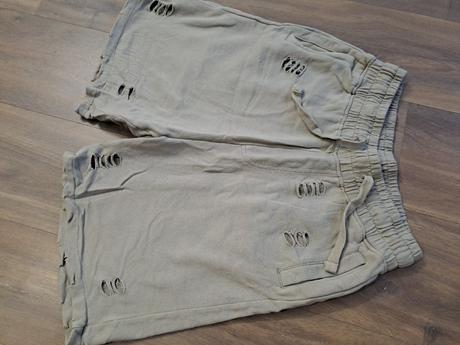 Chlapcenske kratase, s