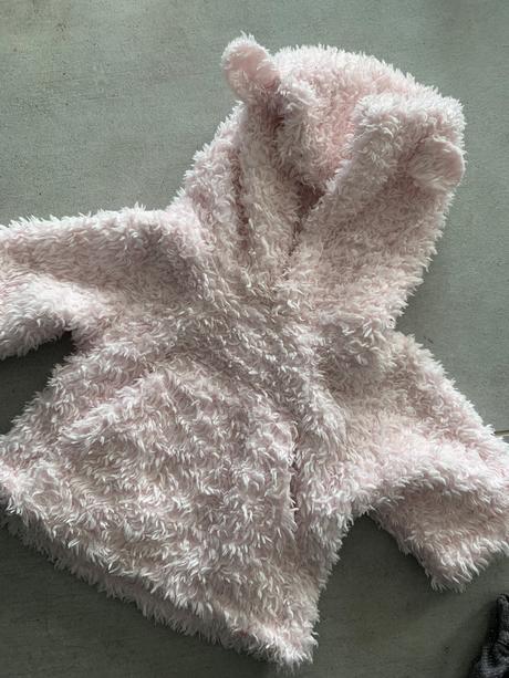 Svetrik s uskami, 56