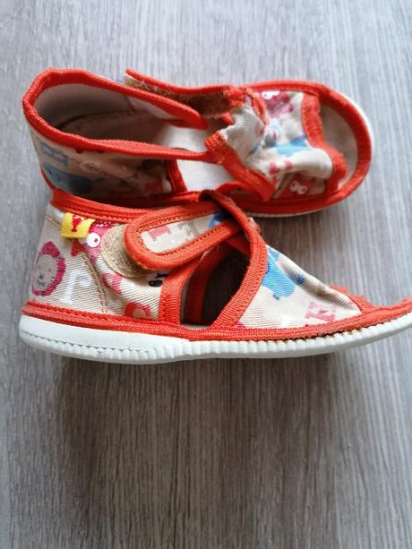 Papučky uni, rak,22