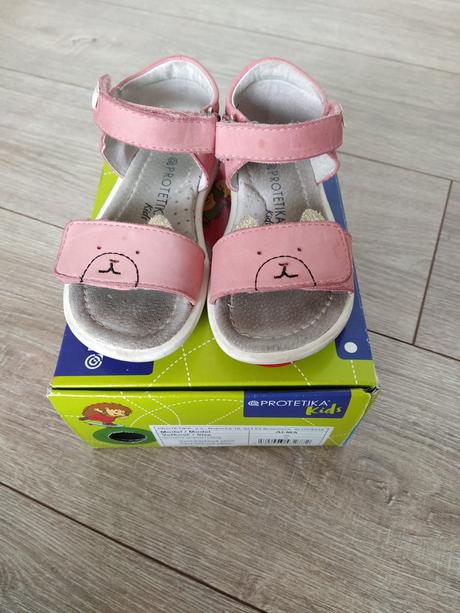 Sandálky, protetika,26