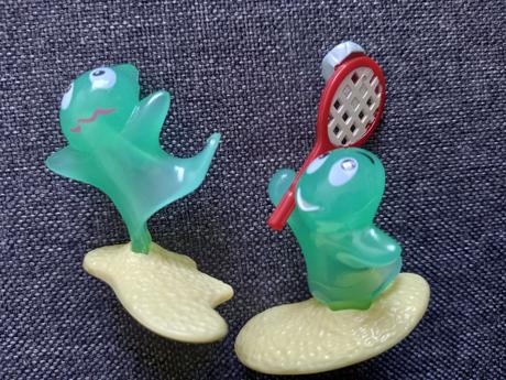 Duchovia zelení kinder hračky, 