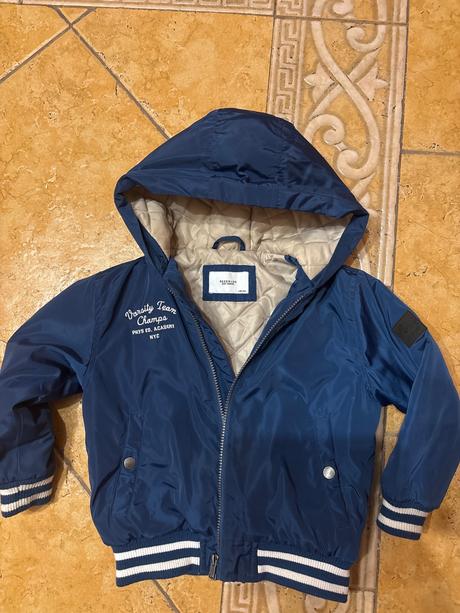 Krásna vetrovka 116, reserved,116