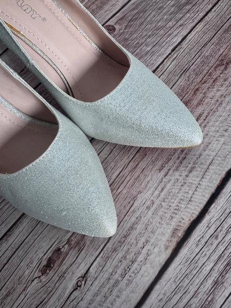 Elegantné strieborné lodičky veľ 37, 37