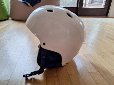 Lyžiarska prilba, s