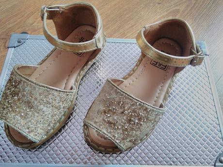 Dievčenské sandálky, f&f,23