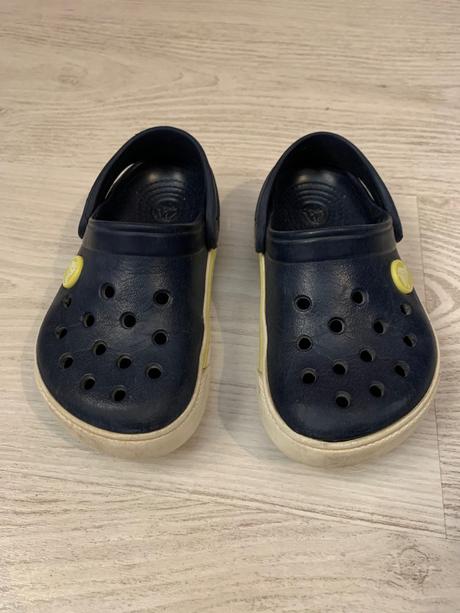 Crocs, crocs,25