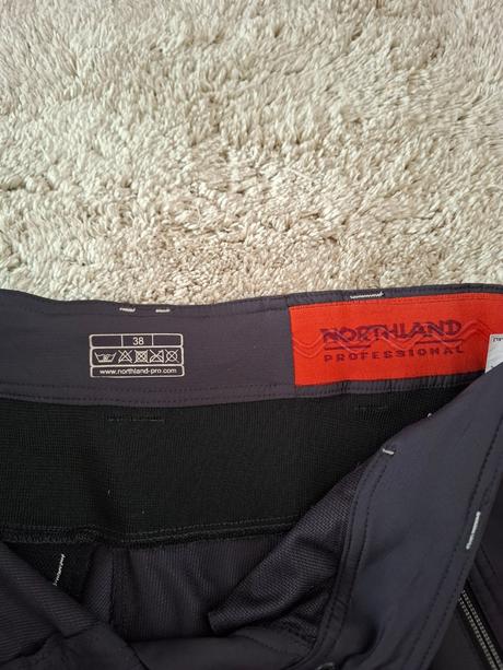 Outdoorove nohavice, 38