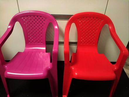 Plastové detské stolicky 2ks,