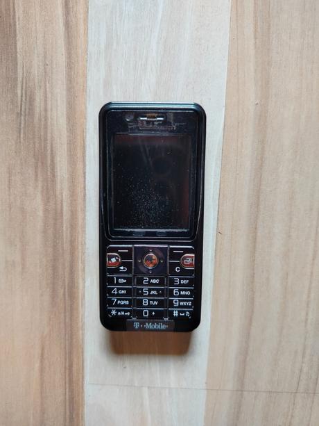 Retro mobilny telefon sony ericson, sony