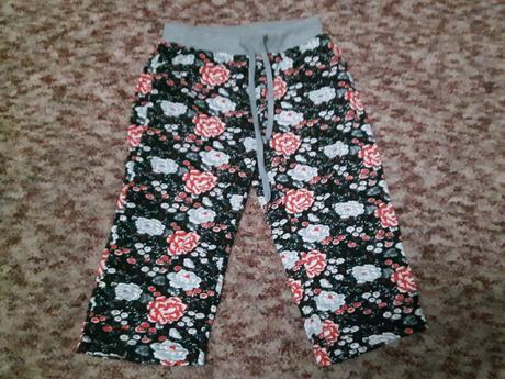 Šortky kvietkované, s