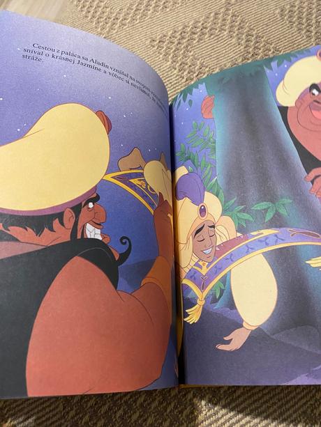 Krásna zberateľská kniha walt disney aladin, 
