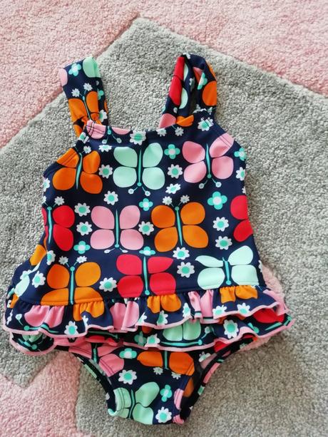 Krásne nenosené plavky, 86