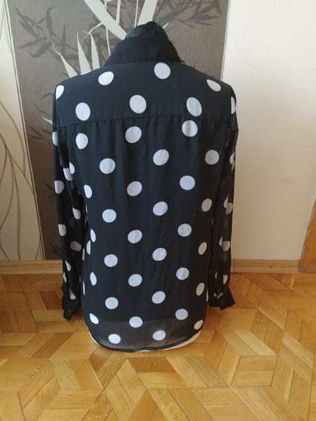 Ľahká blúzka s guličkami., amisu,xs