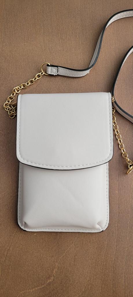 Kabelka na telefón, 