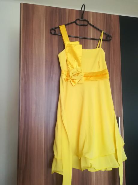 Spoločenské šaty, 36