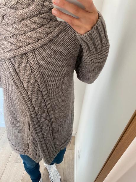 Zavinovací sveter,