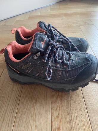 Topanky turisticke, 32