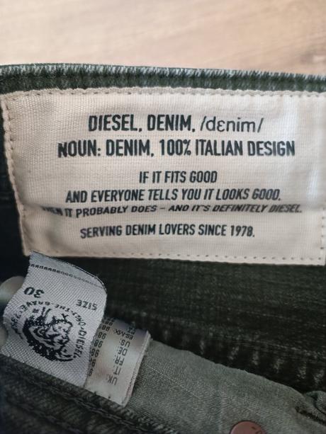 Kraťasy v 30, diesel,30