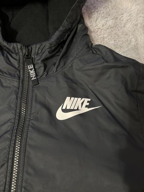 Nike bundička, nike,146