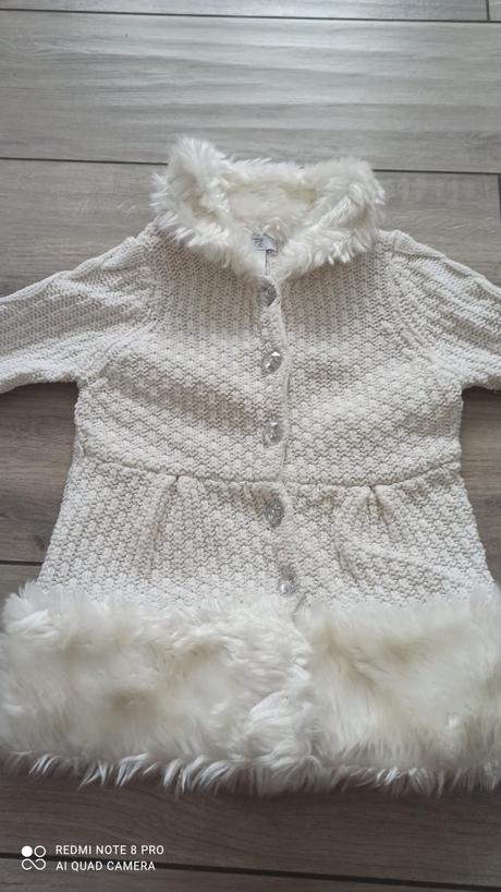 Krásny svetrík 104, 104