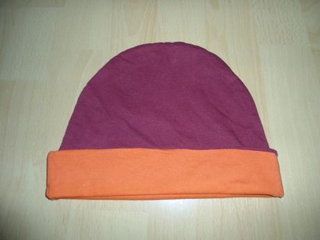 Tenka bordovo-oranzova ciapka, 110