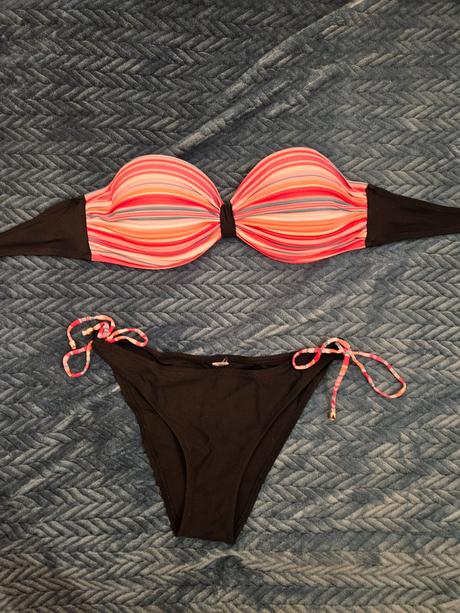 Dámske plavky čierno-rúžové, new yorker,s