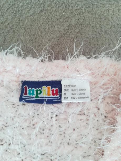 Sveter veľ.86/92, lupilu,92