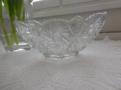 Lisované sklo misa na ovocie retro-top top stav,, 