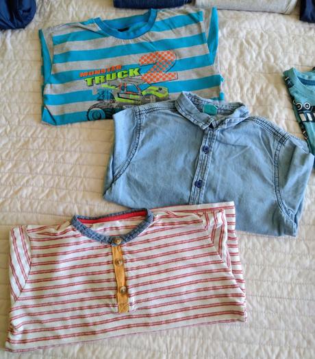 Balík oblečenia vo veľkosti 116, 104–116