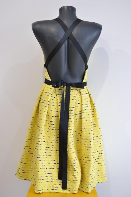 Žlté šaty s odhaleným chrbtom 36, 36