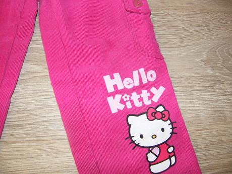 Menčestráky hello kitty zn. sanrio - super stav, 104